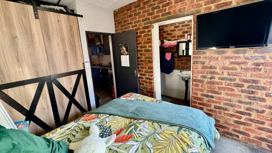 1 Bedroom Property for Sale in Die Bult North West